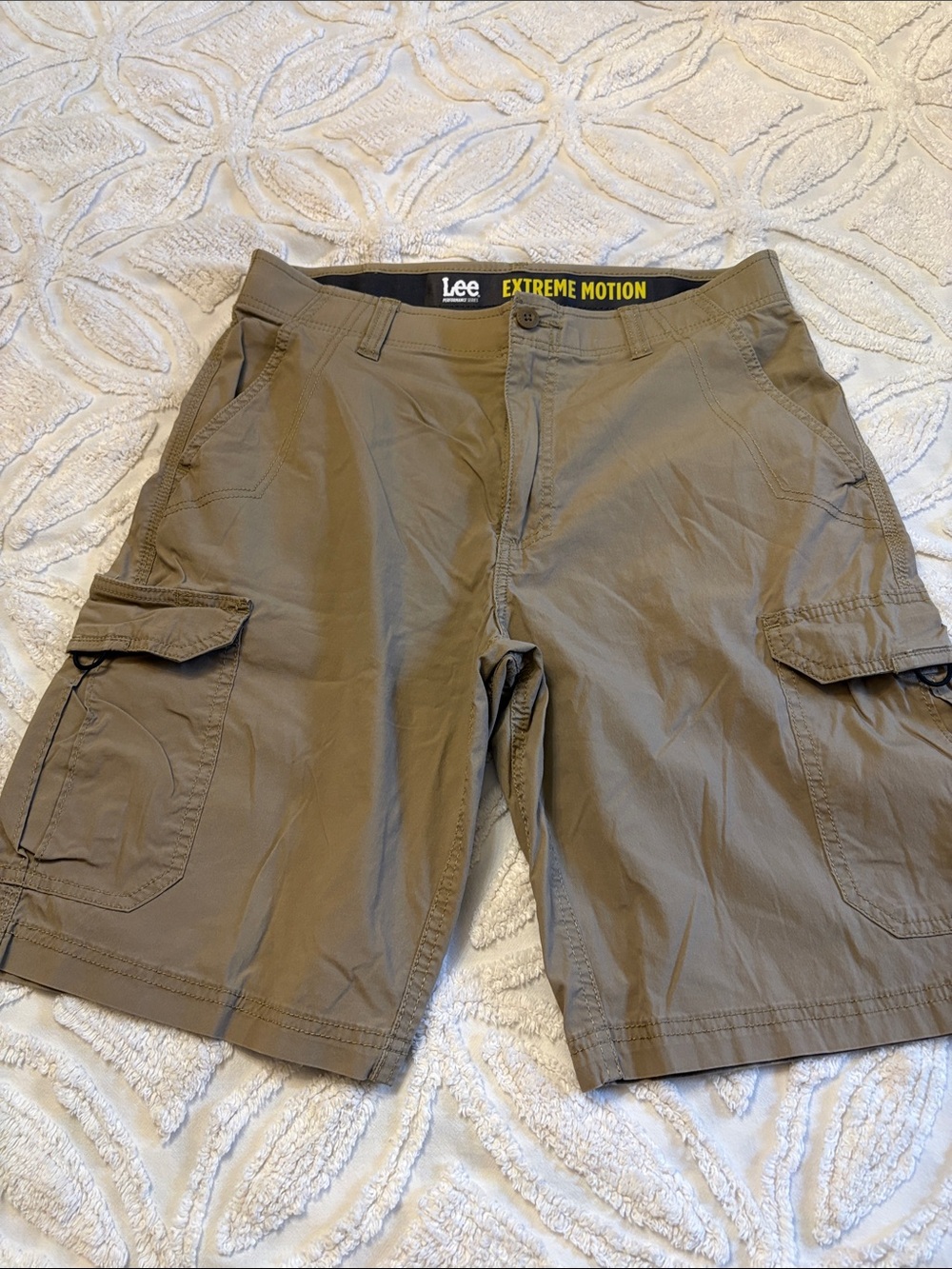 Lee Extreme Motion shorts, 33